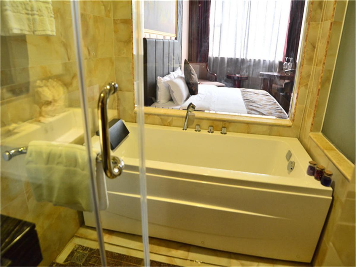 Lavande Hotel Wuhan Railway Station Εξωτερικό φωτογραφία