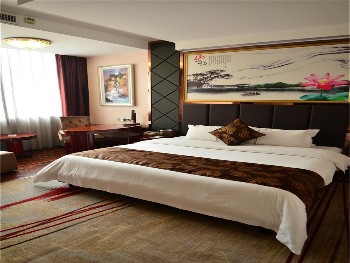 Lavande Hotel Wuhan Railway Station Εξωτερικό φωτογραφία