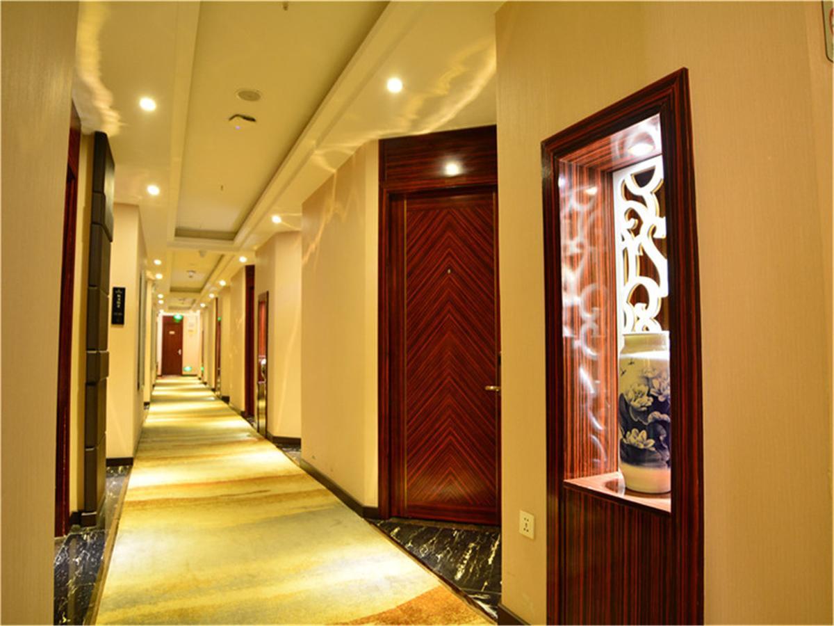 Lavande Hotel Wuhan Railway Station Εξωτερικό φωτογραφία